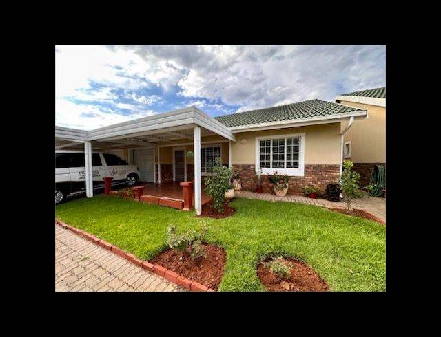 2 BEDROOM TOWNHOUSE FOR SALE IN NINAPARK